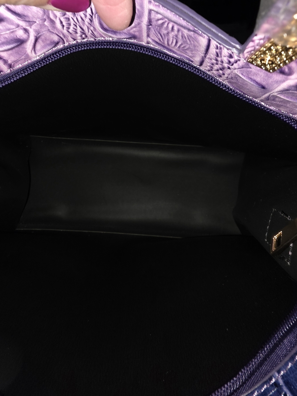 NWOT Purple/Pink Ombre Croc-Embossed 3-Piece Set - Tote, Purse, and Wristlet - Picture 6 of 13